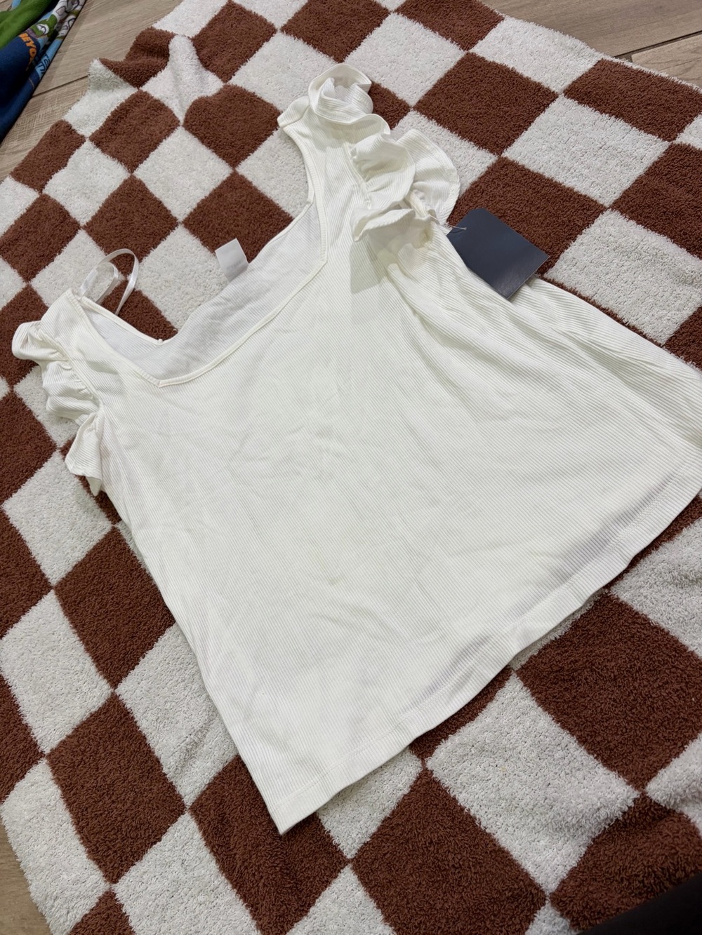 Melrose and Market Cream Ruffle Sleeve Ribbed Scoop Top